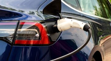 installation-dune-borne-de-recharge-electrique-quelles-sont-les-aides-disponibles-pour-les-entreprises